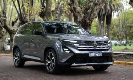 RENAULT CONTINUA EN JULIO CON OFERTAS DE FINANCIACIÓN Y BENEFICIOS